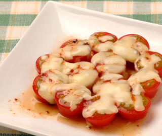 【1st Recipe Contest】 Melted Cheese on top of Mini tomato and Shuto